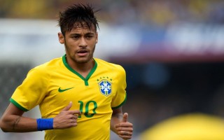 中国足彩竞彩网-小贝林三千八百万欧转会多特蒙德，二十三场零球两助的失望之旅，战术融合与未来前景深度解析