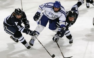 【中国竞彩网】还得练！凯莱布·乐福下半场八中一仅得十分，状态低迷引热议