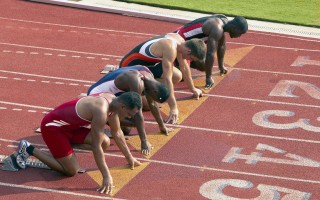 足彩网-格斗之夜，莫雷诺点数击败阿尔巴齐，布兰奇菲尔德判定战胜罗斯