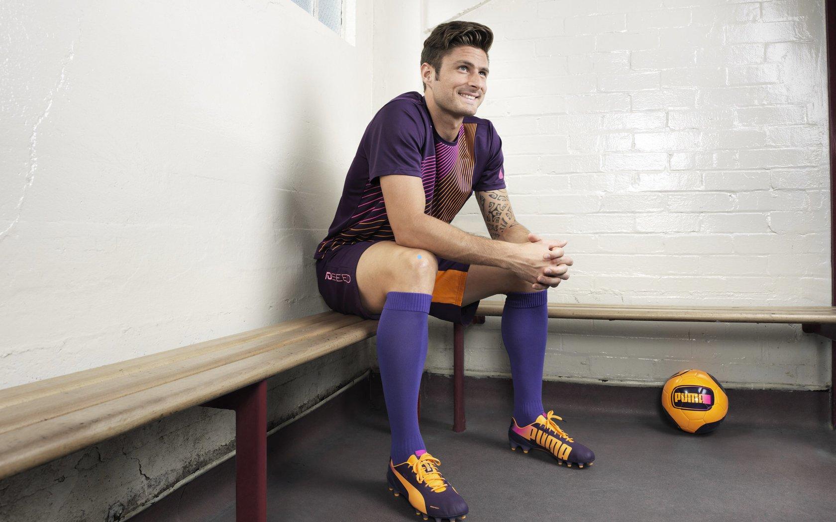 【中国足彩竞彩网】新罗贝里时代？孔帕尼点出关键，迪亚斯与奥利塞需以奖杯正名，拜仁球迷憧憬未来-第1张图片-中国足彩网-国家体育总局体育彩票管理中心官方网站